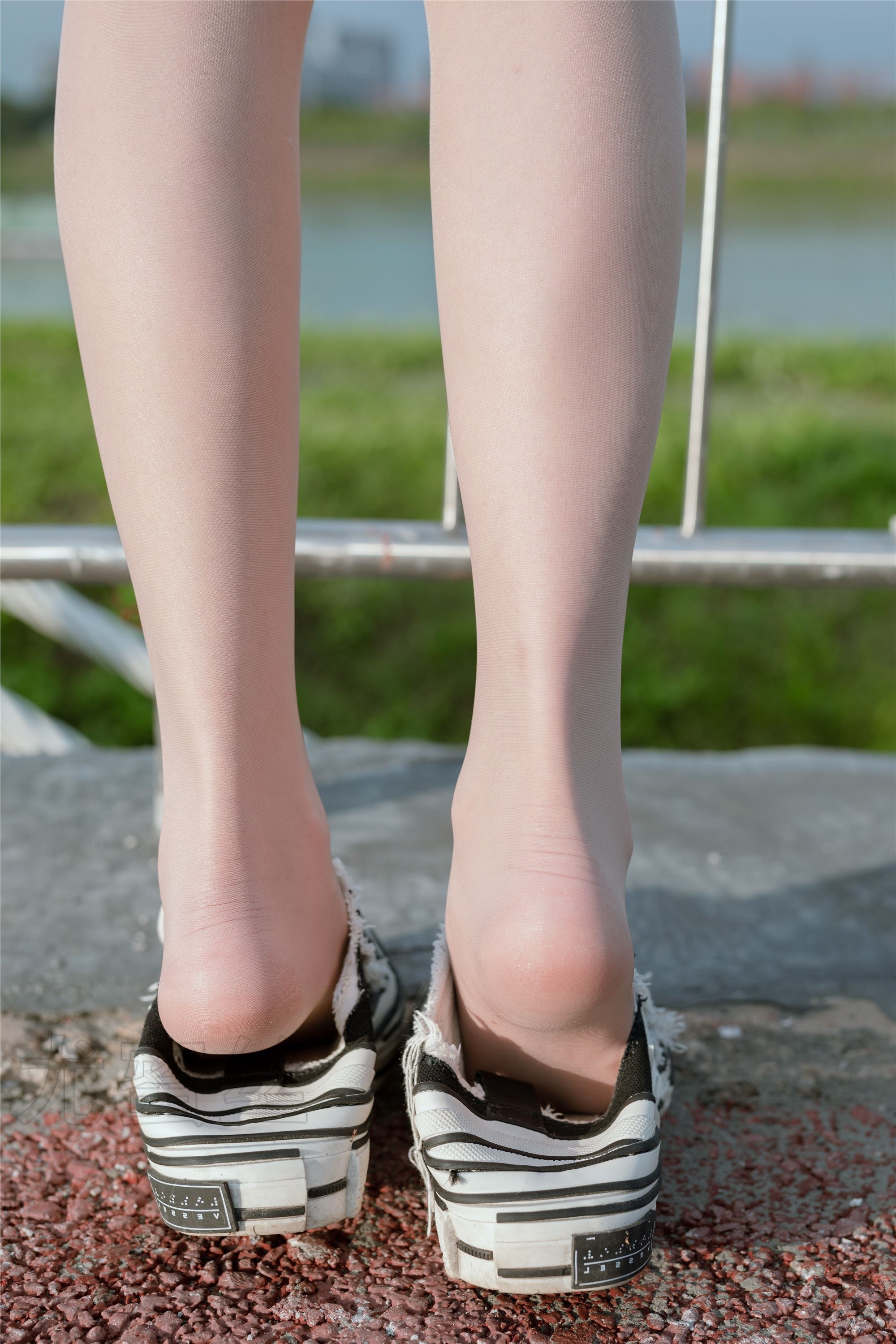 尤蜜丝 穿搭写真 NO.052